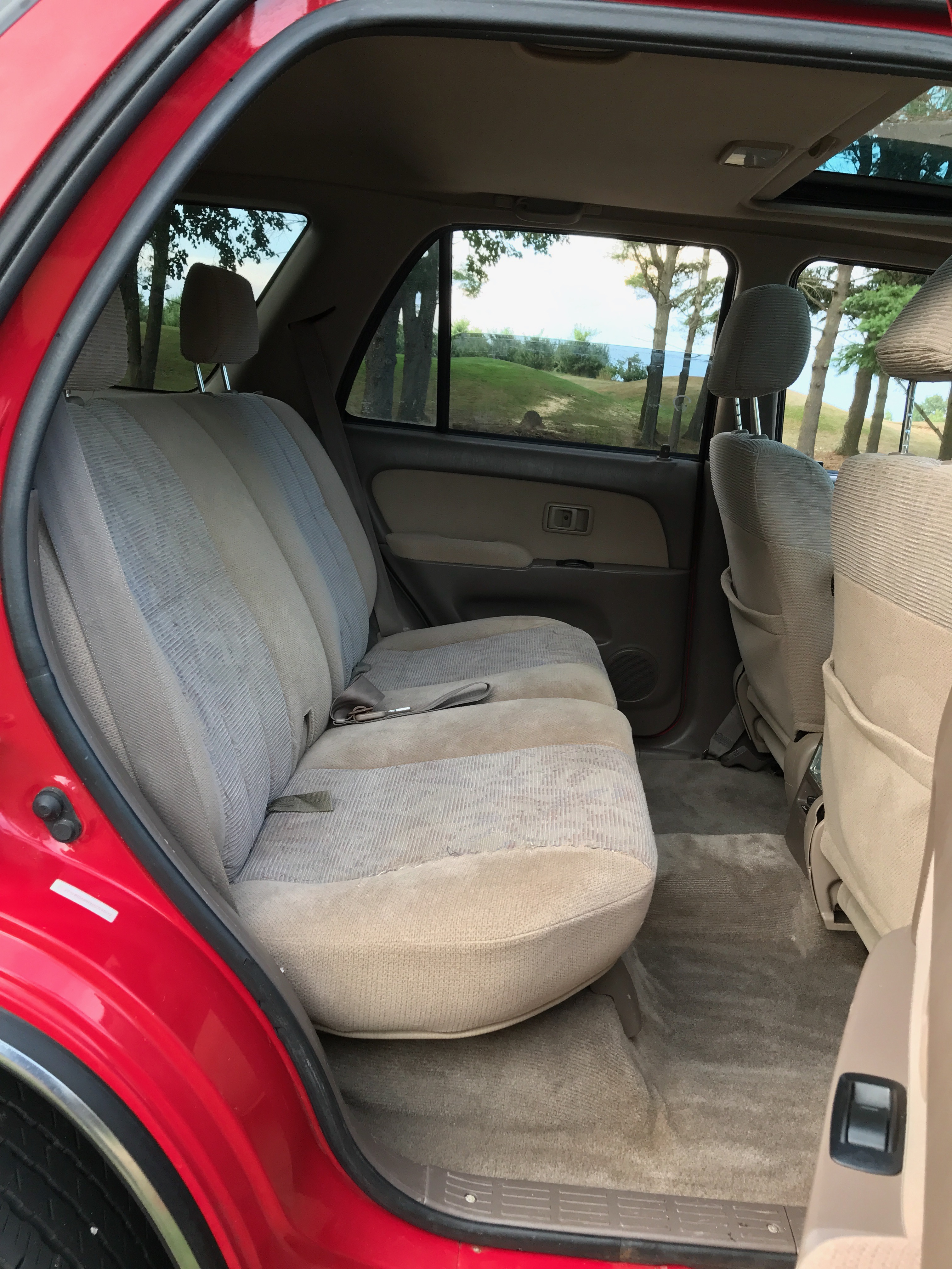 Go Motors Niantic, CT Purveyors of 3rd Generation Toyota 4Runners and other lengedary classics